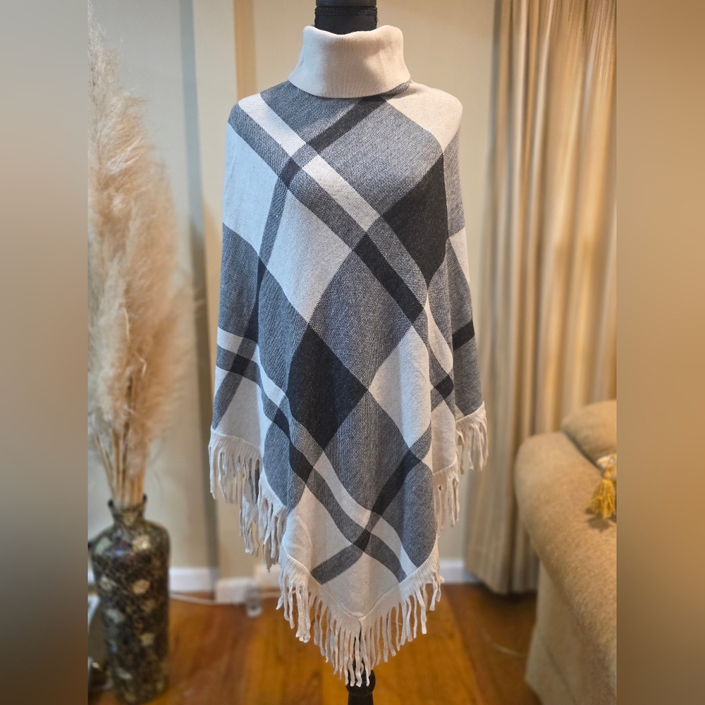 Plaid Fringe Poncho - Black and White